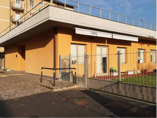 Esterno scuola infanzia i girasoli