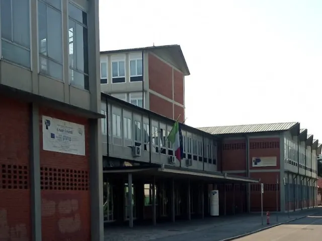 Istituto Pesenti facciata