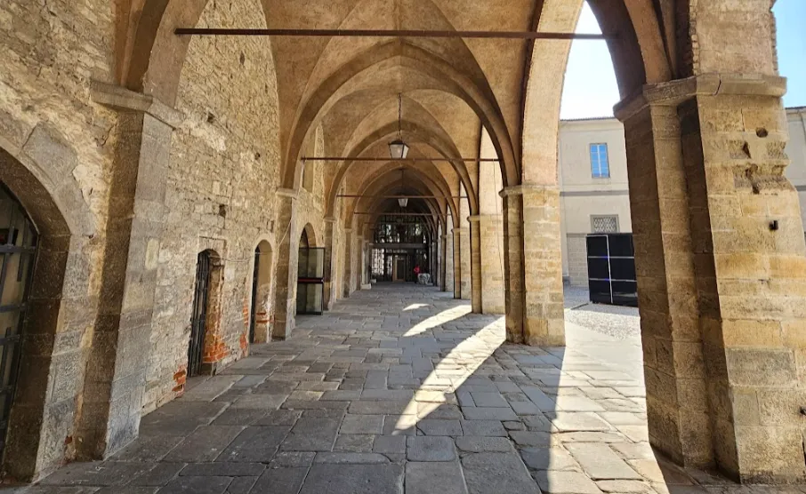 Corridoio di accesso alla biblioteca