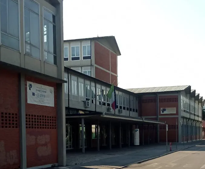 Istituto Pesenti facciata